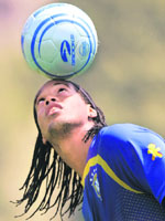 Brazil's star Ronaldinho balances a ball during a training session in Teresopolis on Friday. 