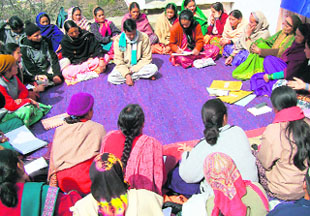 A women adalat in progress at Dhari in Yamkeshwar block of Pauri Garhwal district.