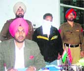 SSP (Ludhiana Rural) Gurpreet Singh Bhullar along with the accused Jagseer Singh in Jagraon