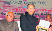 Uttarakhand Governor BL Joshi at the 27th annual conference of chemists in Haridwar.