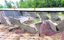 A collapsed bridge on the Hoshiarpur-Tanda road