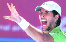 Fernando Verdasco reacts during his match against Nikolay Davydenko