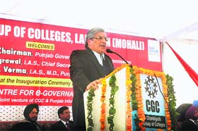 Chairman of the Punjab Governance Reforms Commission Dr Pramod Kumar addresses the audience after inaugurating Punjab�s first e-governance centre at Landran
