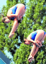 Brenda Spaziani and Valentina Morocchi of Italy compete in the women�s 10m synchro platform diving preliminaries at the European Swimming Championships in Budapest