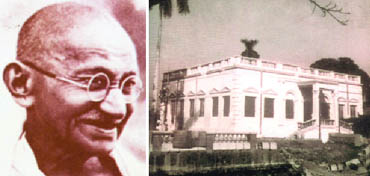 Lord Mountbattten described Gandhi as �a one-man boundary force�