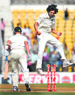 Ishant Sharma celebrates the last New Zealand wicket 
