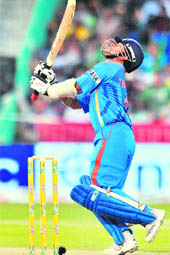 Sachin Tendulkar skies a shot to be caught. The famed Indian batting collapsed to lose the match by a whopping 135 runs.