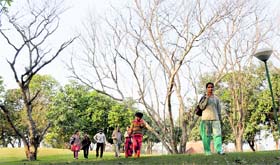 Visitors enjoy sunshine at the War Memorial in Kala Amb near Ugrakheri village in Panipat.