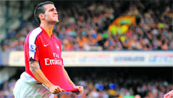 Cesc Fabregas scored a late penalty to win the game for Arsenal. 