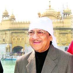 Pakistani Ghazal maestro Ghulam Ali at the Golden Temple in Amritsar on Sunday.