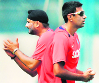 It might be a good idea for India to include Ashwin (R) in the playing eleven.