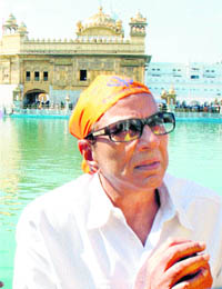 Bollywood star Dharmendra pays obeisance at the Golden Temple on Sunday.