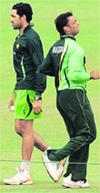 Champions both: UmarGul (L) and Shoaib Akhtar