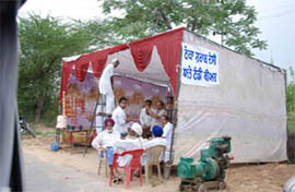 A tent pitched on the roadside near Gidderbaha town to run the liquor vend.