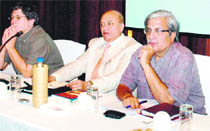 Dr Pramod Kumar (right), Chairman, Punjab Governance Reforms Commission, along with other dignitaries during the pre-inaguration talk on global policing, in Amritsar 