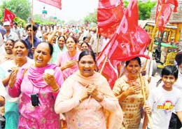Workers of Left parties protest the arrest of their leaders during an agitation recently, in Amritsar on Thursday.