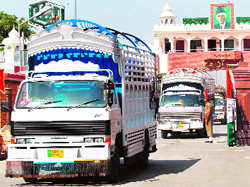 A Pakistani truck enters India via Attari