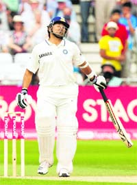 A century of centuries evades the Little Master yet again