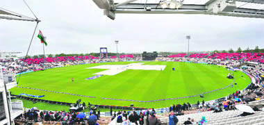 The Rose Bowl pitch is covered to prevent it from getting wet as rain delayed start of play in the second ODI in Southampton 