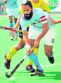 India's Raj Pal Singh in action against Malaysia in the Asian Men's Hockey Championship in Ordos on Wednesday
