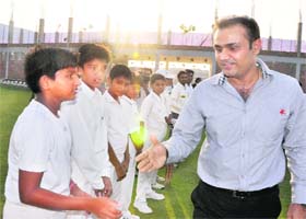 Virender Sehwag interacts with youngsters in Jhajjar