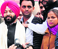 Vikramjit (L) wants Adampur seat; Sukhpal Bhullar, Tarn Taran & Gurvir Bhattal, Sunam
