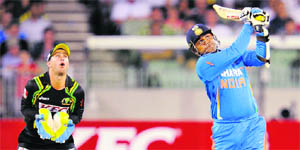 Virender Sehwag (R) looked in good touch during the second T20 International against Australia in Melbourne on Friday. He will be hoping to continue in the same fashion as India take on Australia in the opening match of the ODI tri-series on Sunday. 