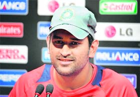 MS Dhoni�s job as captain is not under threat even after two dismal losses in England and Australia