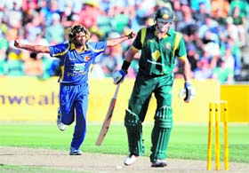 After being hammered by India, Lasith Malinga (L) will have to put in a better showing against Australia in the last league match of the ODI tri-series