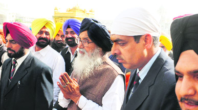 Chief Minister Parkash Singh Badal pays obeisance at the Harmandar Sahib in Amritsar on Wednesday.