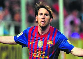 Lionel Messi scored a hat-trick as Barcelona beat Granada 5-3. In doing so Messi became Barcelona�s all-time leading scorer with 234 goals