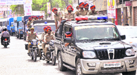 Police takes out a flag march in Jalandhar.