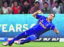 Rajasthan Royals� Brad Hodge takes a catch of KKR�s Yusuf Pathan during their IPL tie in Jaipur. 