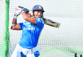 Deccan Chargers� skipper Kumar Sangakkara plays a shot during a practice session. 