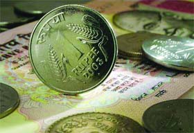 Rupee fall continues to hit Indian imports