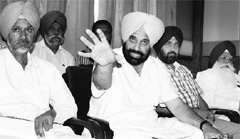 Congress MLA Sukh Sarkaria at a Press meeting in Amritsar on Friday. Photo: Sameer Sehgal