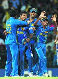 Sri Lanka players celebrate after setting a date in the final