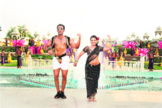 Stills from the movies, �Aiyaa�