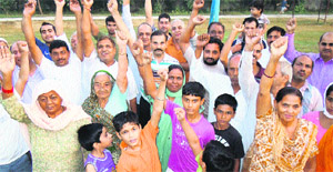  Residents of Sector 14 and other colonies protest against transfer of HUDA�s park land on Murthal road to the Public Health Department. 