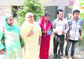 Distressed family members of those Indian sailors who have been kept hostage by Somalia pirates for the past eight months. 