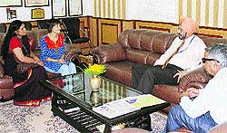 Foreign delegates from Bulgaria interact with Lt-Gen Dr DDS Sandhu, Vice-Chancellor, KU, at his office