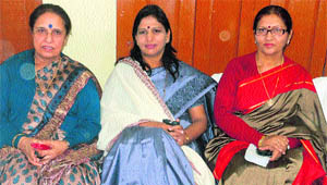 Vice-Chancellor of Khanpur Kalan University Dr Pankaj Mittal (centre) talks to mediapersons in Khanpur Kalan. 