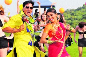 A still from the movie �Khiladi 786�