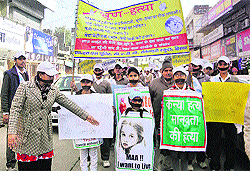 Children from CAV Senior Secondary School take out a procession to create awareness on female foeticide and other issues in Hisar