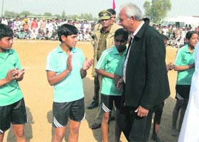 CPS Prahlad Singh Gillankhera being introduced to players in Kabaddi championship at Banawali in Fatehabad