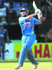 MS Dhoni played a scorching innings of 72 runs
