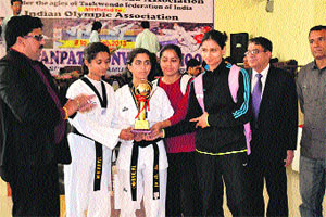 Winners of the fourth North Zone Taekwondo Gyeorugi and third North Zone Taekwondo Poomsae Tournament receive prizes.