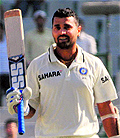 Murali Vijay celebrates his century