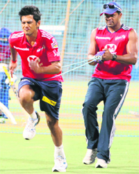 Unmukt Chand trains ahead of their match against Mumbai Indians on Monday.