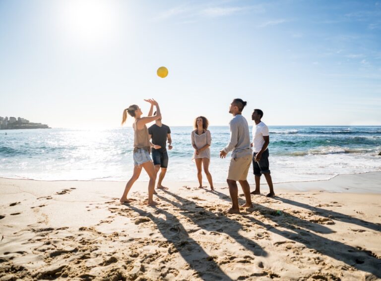 beach-activities-volleyball